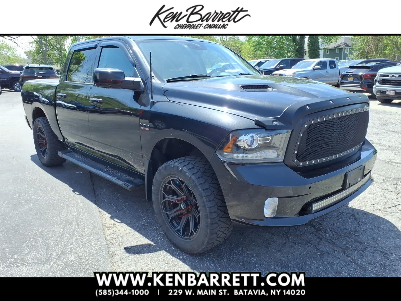 2018 RAM 1500 Night Crew Cab 4x4 5'7" Box