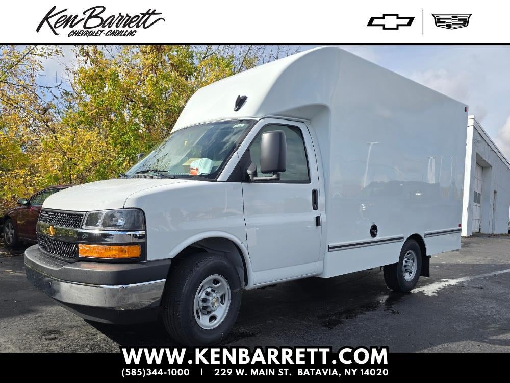 2025 Chevrolet Express Cutaway 3500 1WT