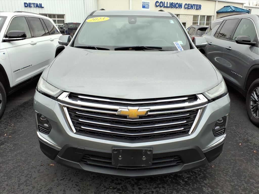 2023 Chevrolet Traverse LT Leather
