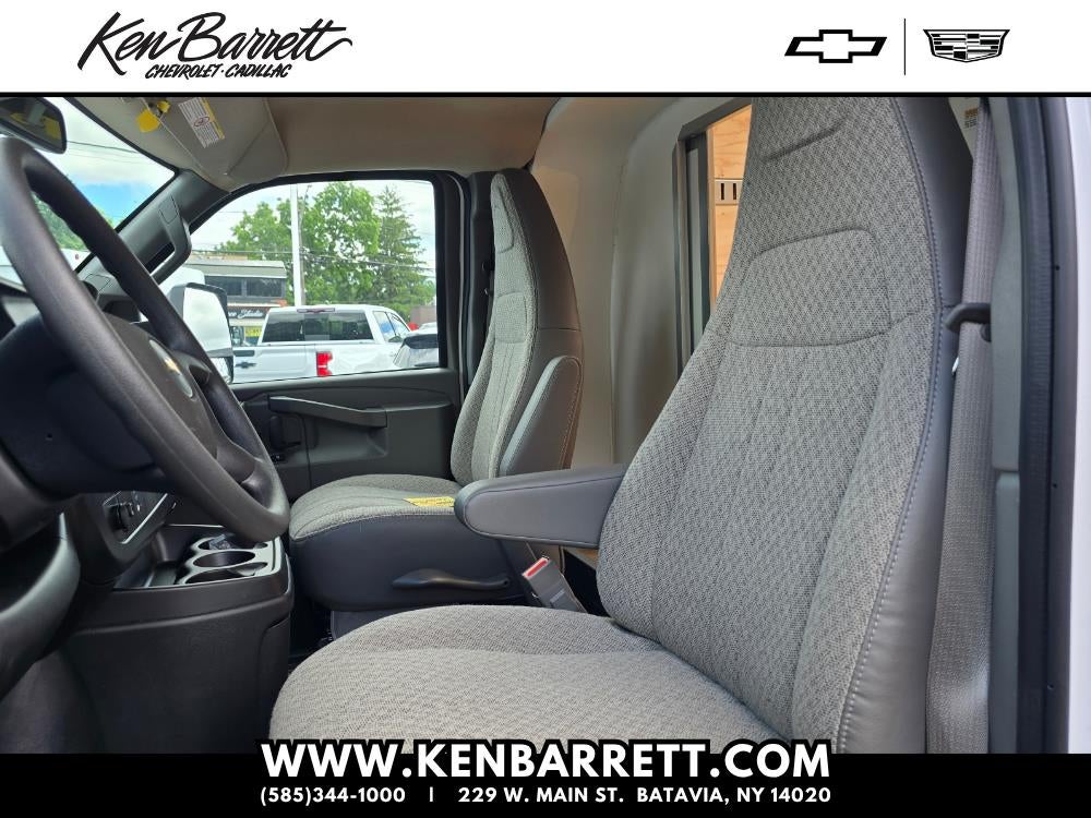 2026 Chevrolet Express Cutaway 3500 1WT