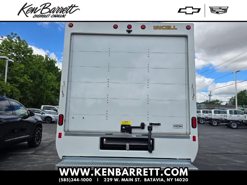 2026 Chevrolet Express Cutaway 3500 1WT