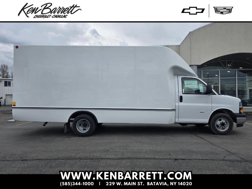 2025 Chevrolet Express Cutaway 3500 1WT