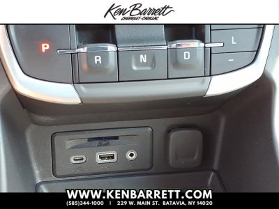 2023 GMC Terrain SLT