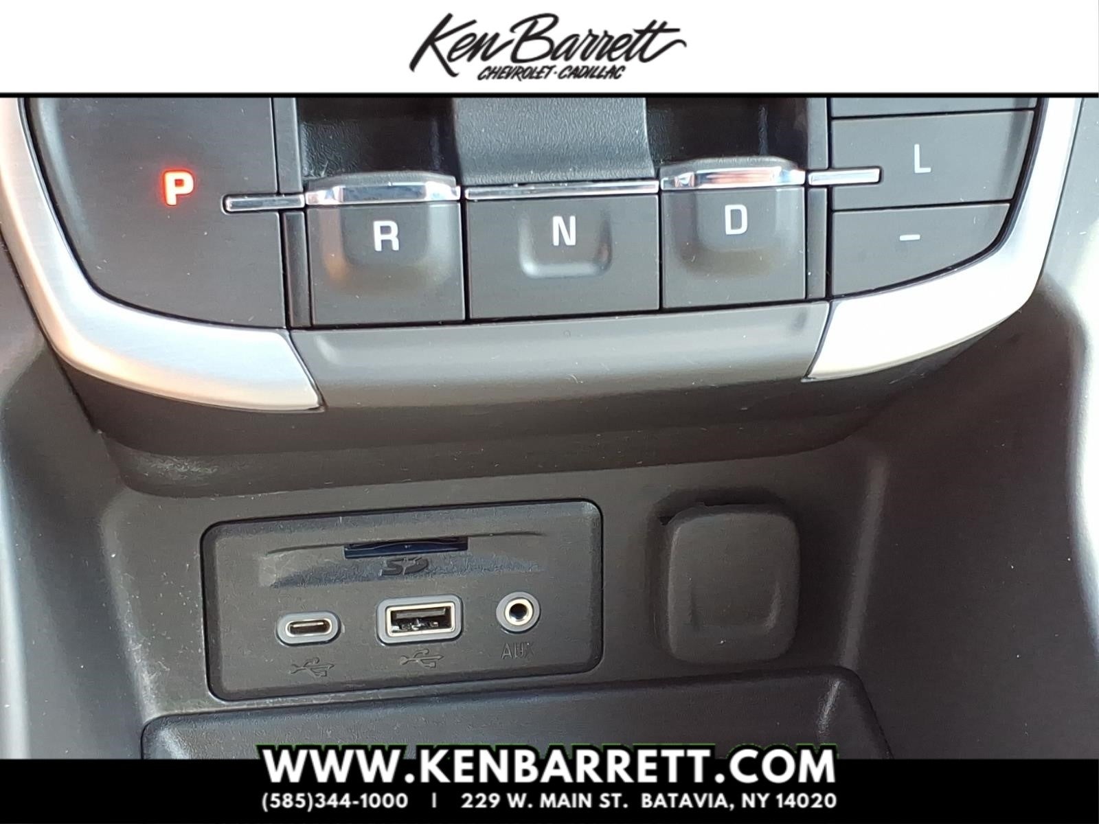 2023 GMC Terrain SLT
