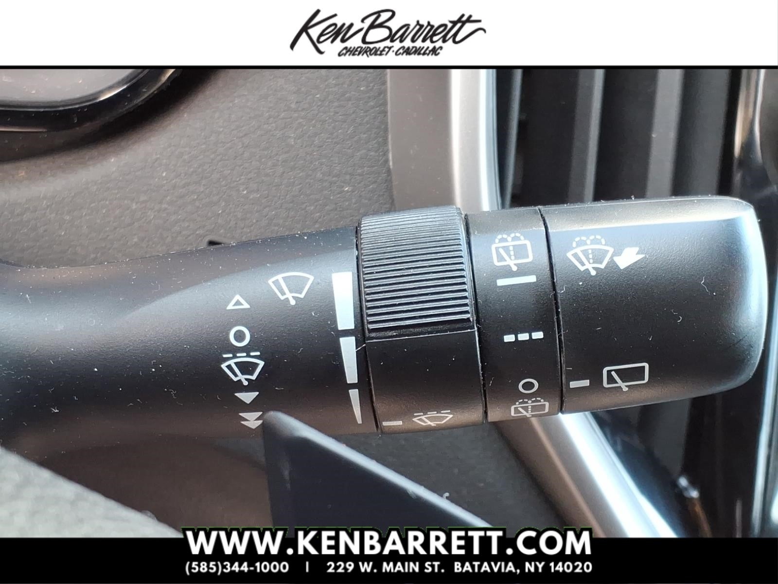 2023 Subaru Ascent Base 8-Passenger