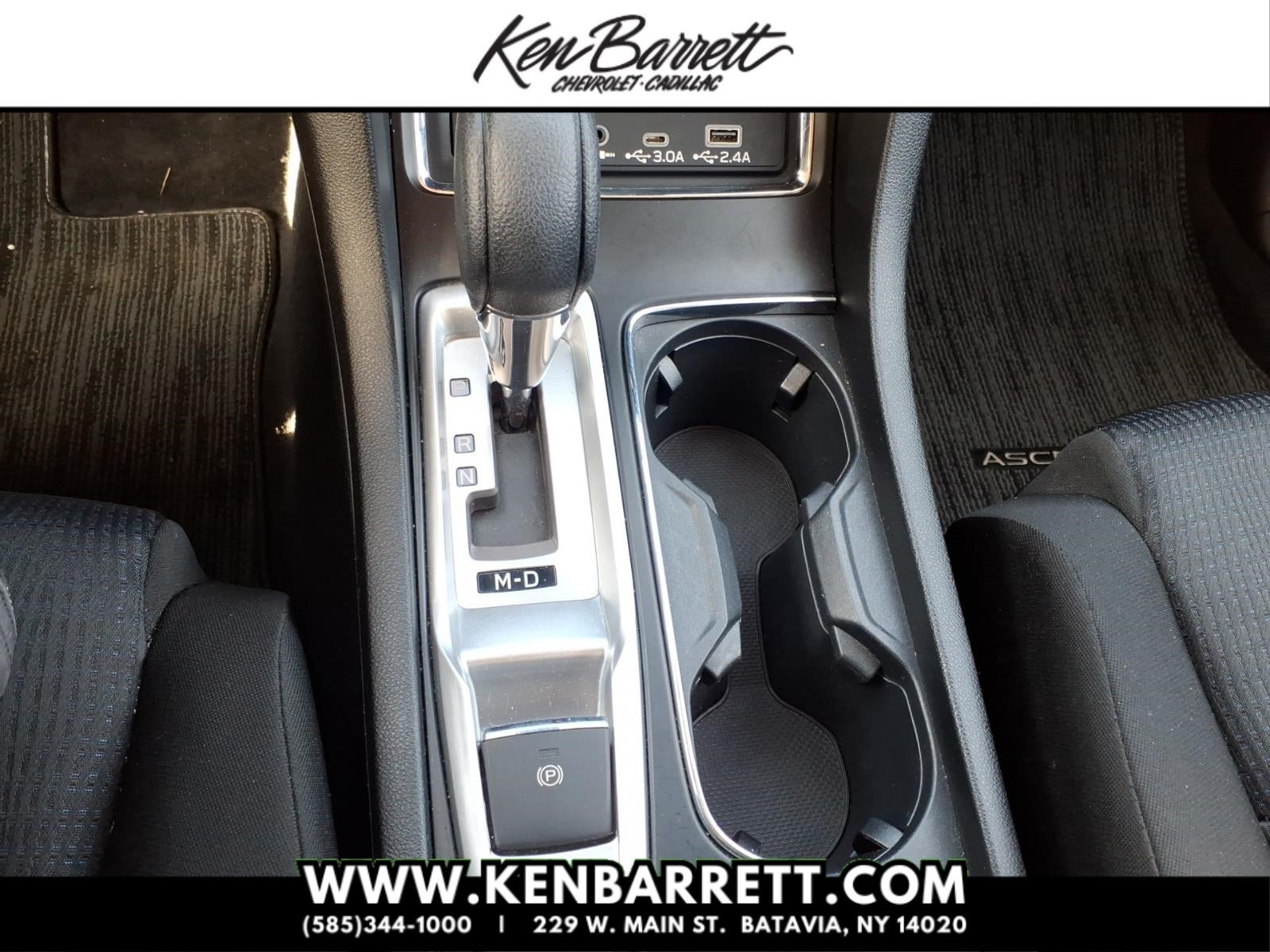 2023 Subaru Ascent Base 8-Passenger
