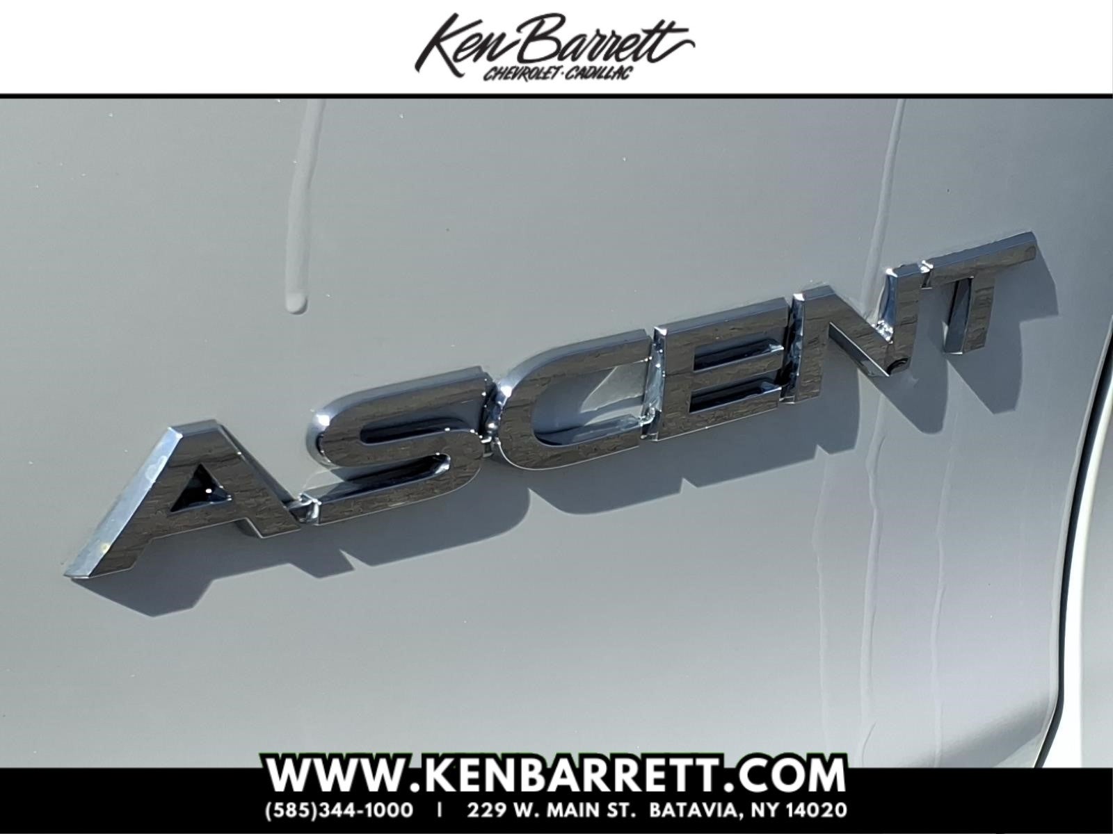 2023 Subaru Ascent Base 8-Passenger